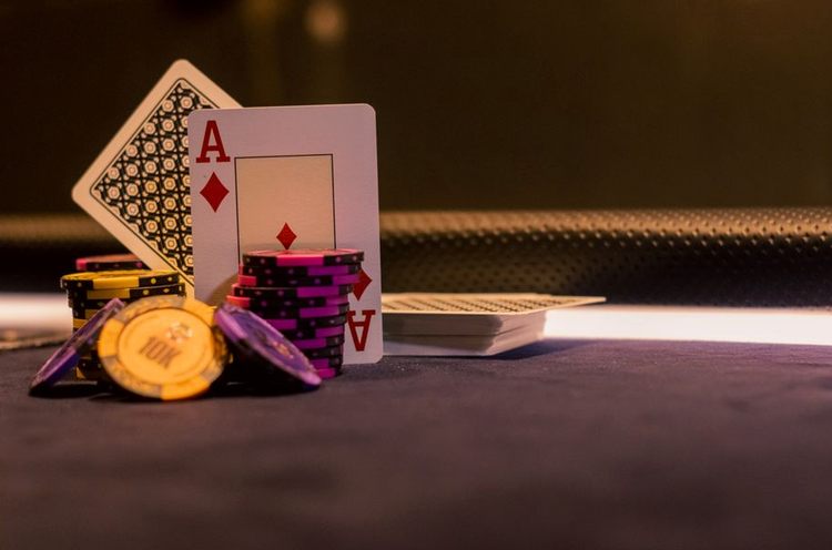game crypto Debet